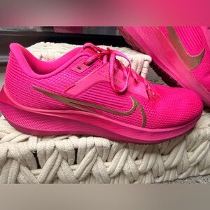 Nike Air Zoom Pegasus 40 US WOMENS SIZE 10.5